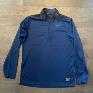 Nike Golf Men’s 1/2 zip Pullover. Size Small